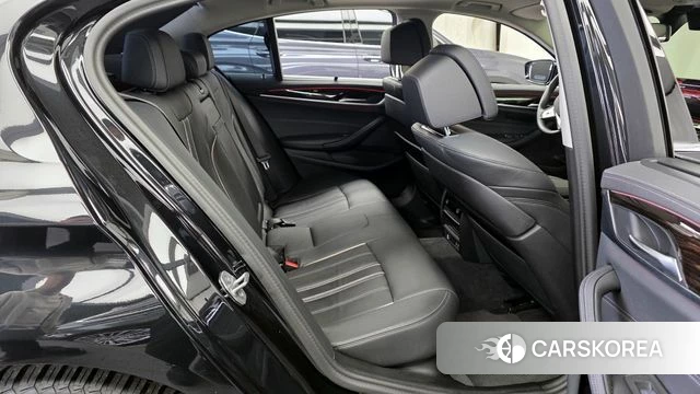 BMW 5 Series (G30) id 3864780 из Кореи 3