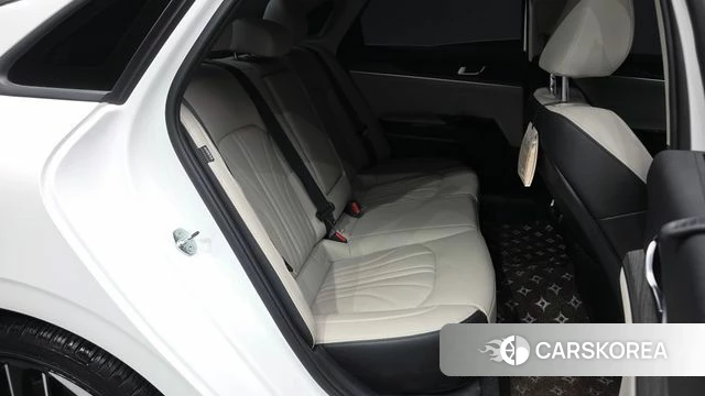Kia The New K5 3rd generation 2024 Белый из Кореи, фото 3