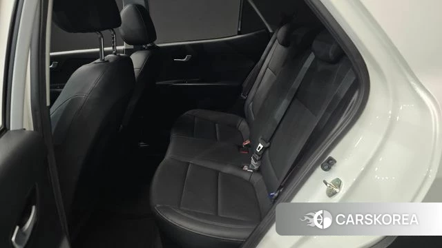 Kia Stonic 2019 Белый из Кореи, фото 3