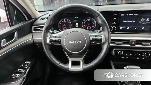 Kia K5 3rd generation 2022 Белый из Кореи, фото 3