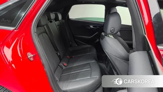 Audi A4 (B9) 2021 Красный из Кореи, фото 3