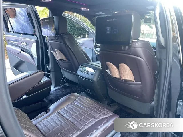Cadillac Escalade 5th Generation 2023 Черный из Кореи, фото 3
