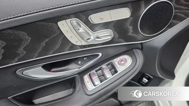 Mercedes-Benz C-Class W205 2019 Белый из Кореи, фото 3