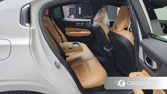 Volvo S60 3rd generation 2021 Белый из Кореи, фото 3