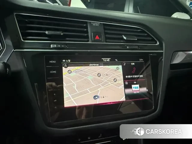 Volkswagen Tiguan second Generation 2023 Белый из Кореи, фото 3