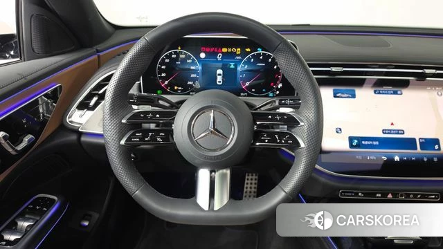 Mercedes-Benz E-Class W214 2025 Белый из Кореи, фото 3