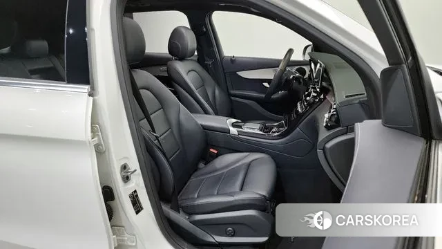 Mercedes-Benz GLC-Class X253 2021 Белый из Кореи, фото 3