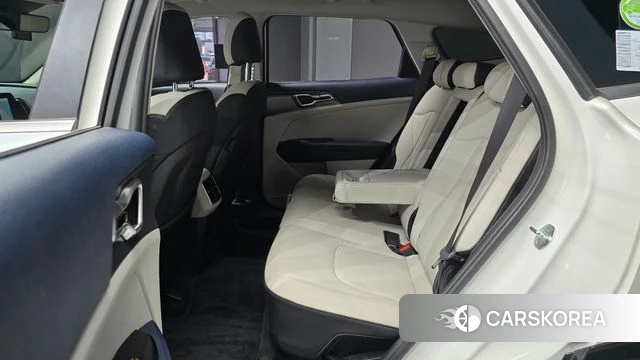 Kia Sportage 5th Generation Hybrid 2022 Белый из Кореи, фото 3