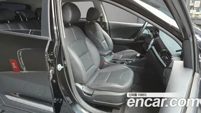 Kia The New Niro 2021 Черный из Кореи, фото 3