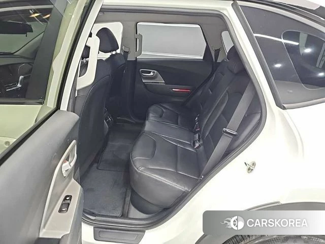 Kia Niro Plus 2022 Белый из Кореи, фото 3