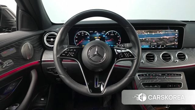 Mercedes-Benz E-Class W213 2022 Черный из Кореи, фото 3