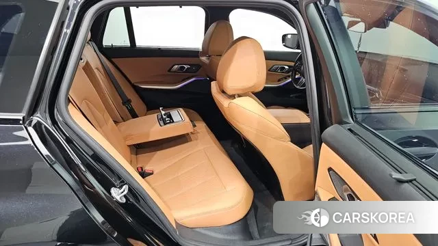 BMW 3 Series (G20) 2024 Черный из Кореи, фото 3