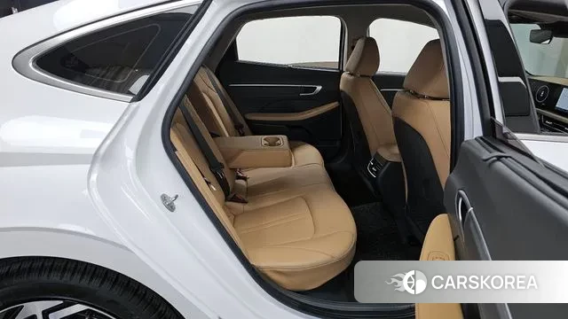 Hyundai Sonata D Edge Hybrid (DN8) 2024 Белый из Кореи, фото 3