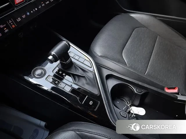 Kia Di Ol Nu Niro 2022 Белый из Кореи, фото 3