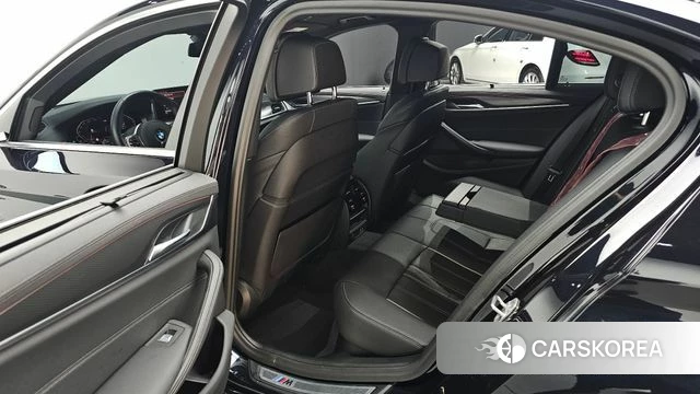 BMW 5 Series (G30) 2022 Черный из Кореи, фото 3