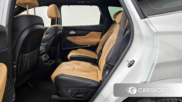 Hyundai The New Santa Fe 2023 Белый из Кореи, фото 3