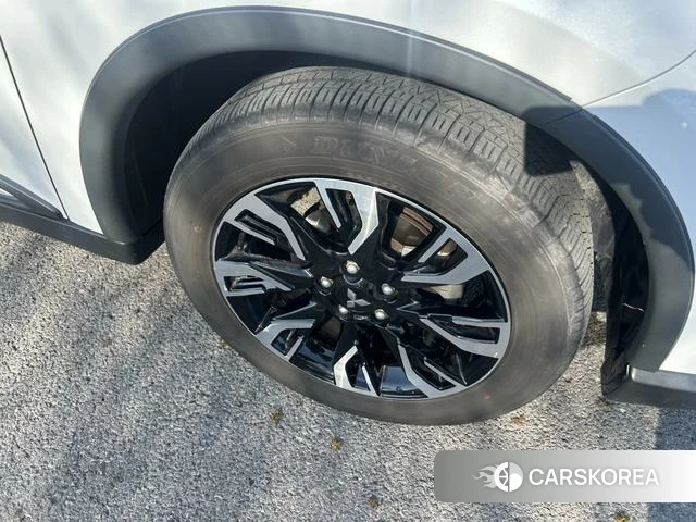 Mitsubishi  Outlander 2019 Белый из Китая, фото 3