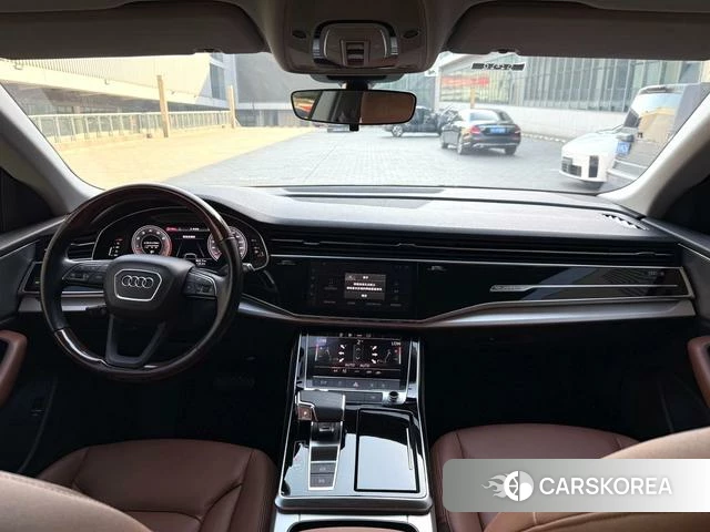 Audi Q8 2023 Синий из Китая, фото 3