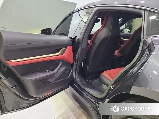 Porsche Taycan 2023 Серый из Кореи, фото 3