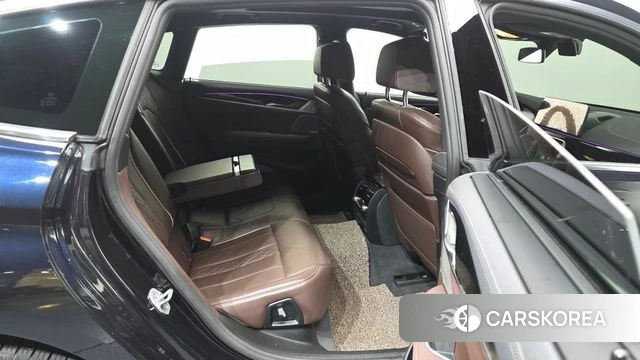 BMW 6 Series GT (G32) 2022 Черный из Кореи, фото 3