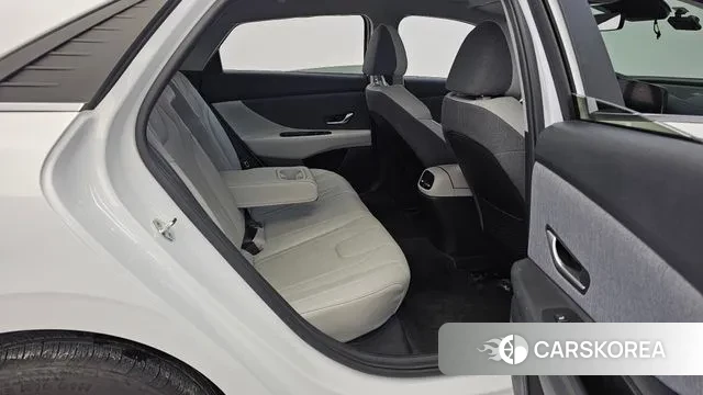 Hyundai Avante (CN7) 2022 Белый из Кореи, фото 3