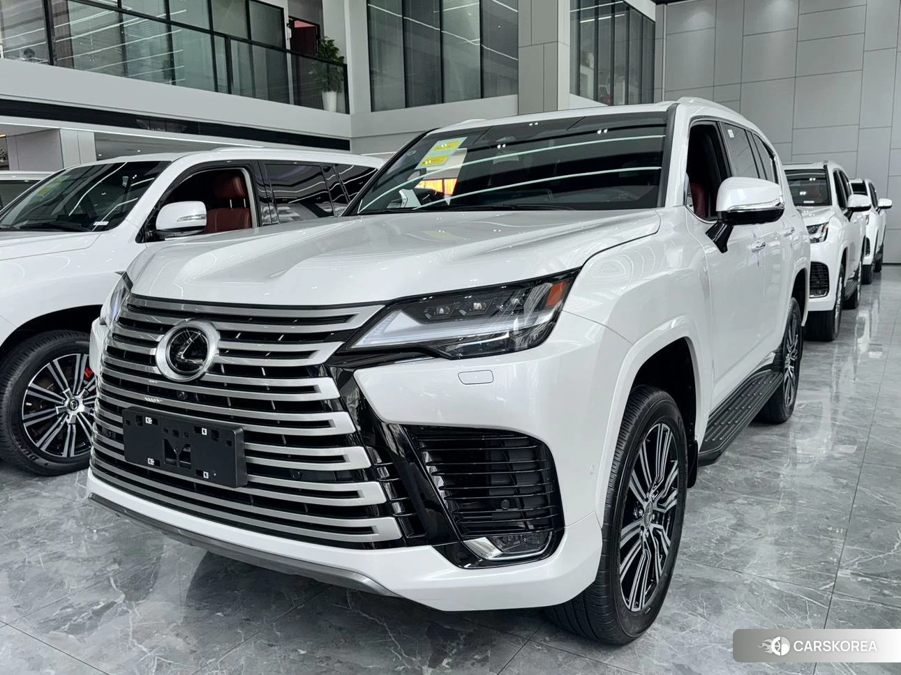 Lexus LX 2024 Белый из Китая, фото 3