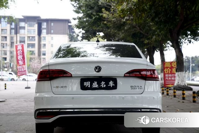 Volkswagen Bora 2024 Белый из Китая, фото 3
