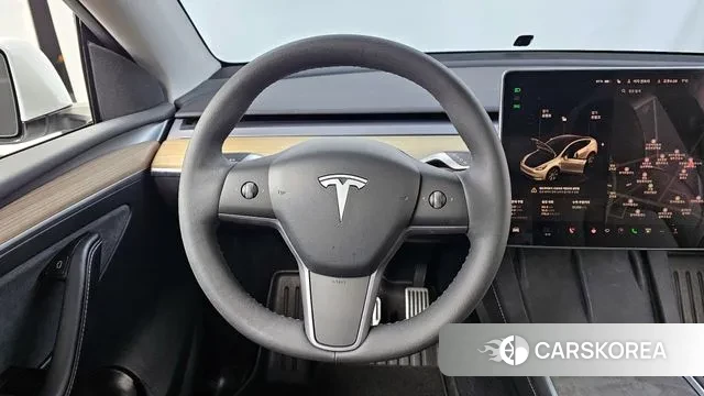 Tesla Model Y 2023 Белый из Кореи, фото 3