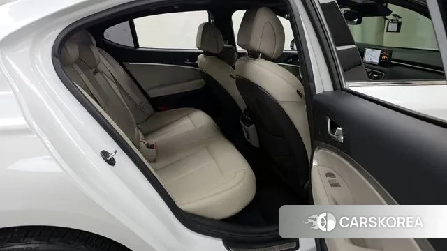 Genesis The New G70 2021 Белый из Кореи, фото 3