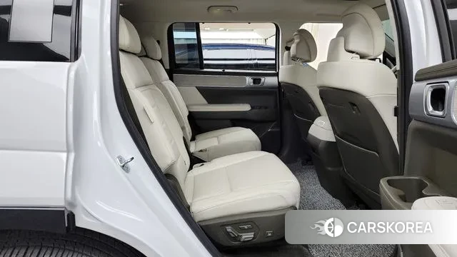 Hyundai Santa Fe (MX5) 2023 Белый из Кореи, фото 3