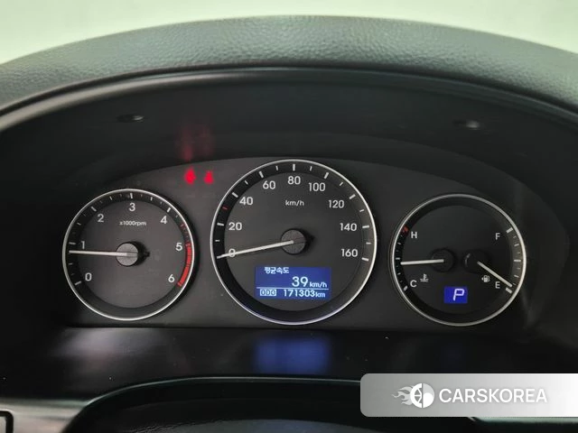 Hyundai The New Grand Starex 2019 Белый из Кореи, фото 3