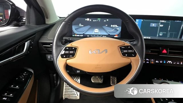Kia EV6 2023 Черный из Кореи, фото 3