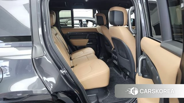 Land Rover Defender (L663) 2026 Серый из Кореи, фото 3