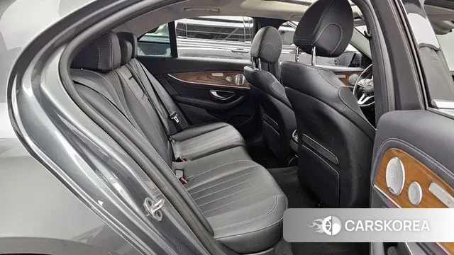 Mercedes-Benz E-Class W213 2019 Серый из Кореи, фото 3