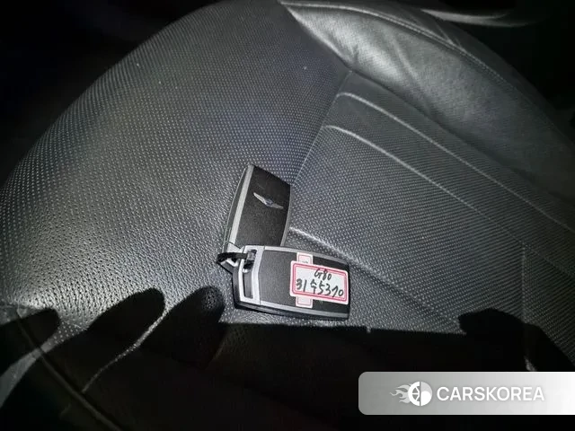 Genesis G80 2018 Черный из Кореи, фото 3