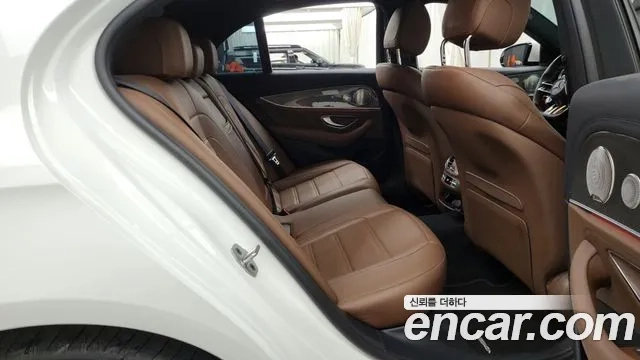 Mercedes-Benz E-Class W213 2021 Белый из Кореи, фото 3