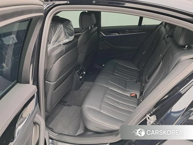 BMW 5 Series (G30) 2021 Черный из Кореи, фото 3