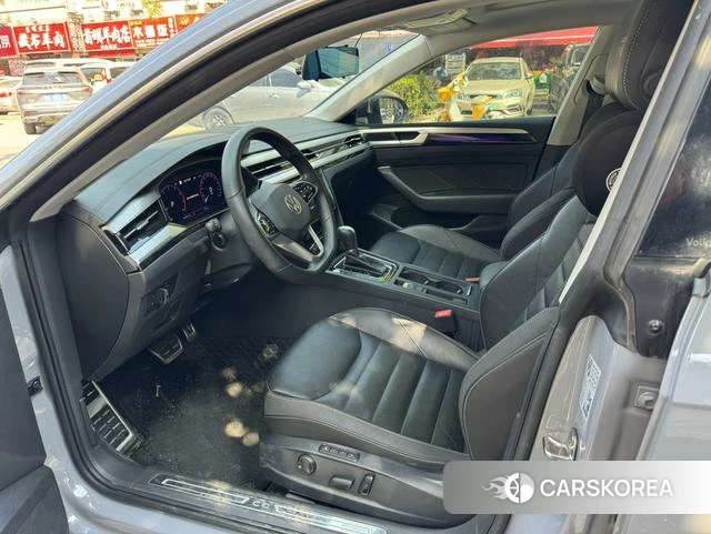 Volkswagen CC 2023 Серебристо-серый из Китая, фото 3