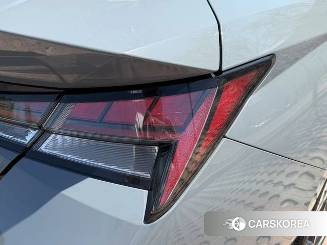 Hyundai Elantra 2022 Темно-серый из Китая, фото 3