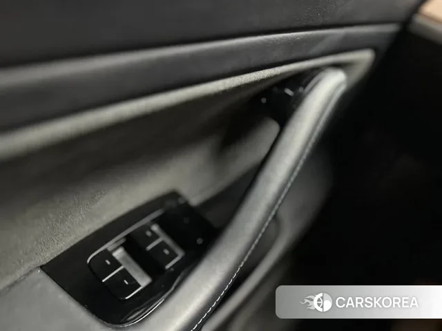 Tesla Model 3 2019 Белый из Кореи, фото 3