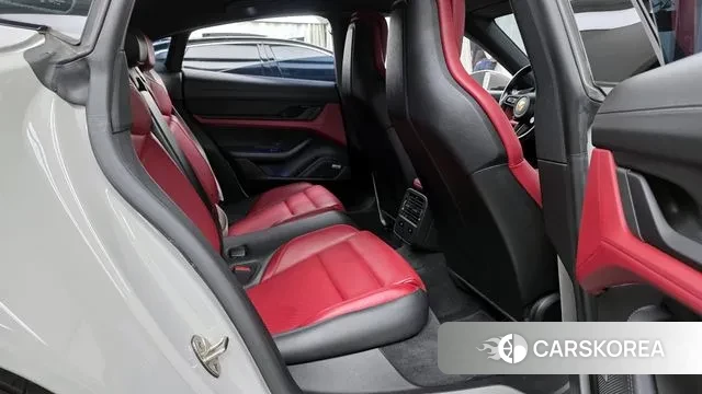 Porsche Taycan 2022 Серебряный из Кореи, фото 3