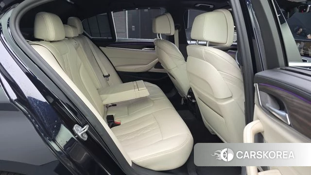 BMW 5 Series (G30) 2020 Черный из Кореи, фото 3