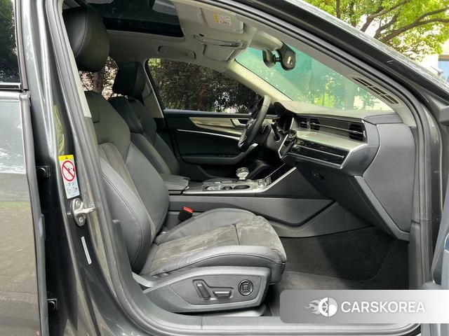 Audi A6 (import) 2021 Темно-серый из Китая, фото 3