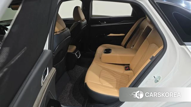 Kia K5 Hybrid 3rd Generation 2023 Белый из Кореи, фото 3