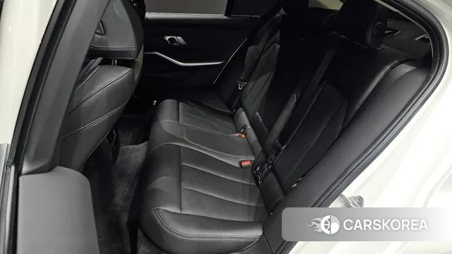 BMW 3 Series (G20) 2022 Белый из Кореи, фото 3