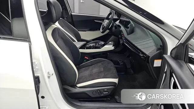 Kia EV6 2022 Белый из Кореи, фото 3