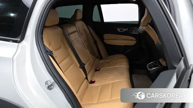 Volvo V60 Cross-Country 2nd Generation 2020 Жемчужный цвет из Кореи, фото 3