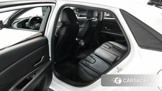 Hyundai Avante Hybrid (CN7) 2021 Белый из Кореи, фото 3