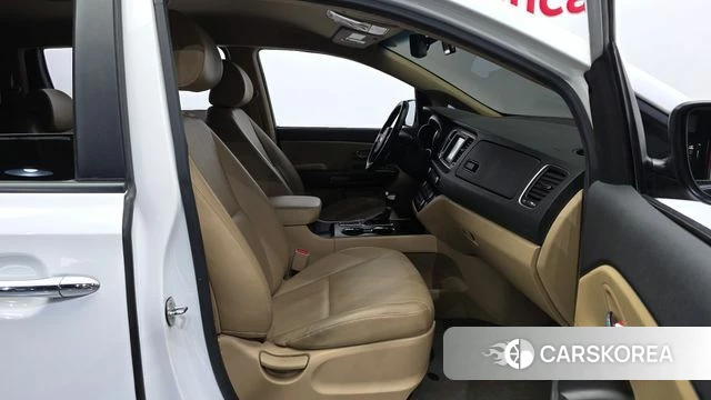 Kia The New Carnival 2019 Белый из Кореи, фото 3