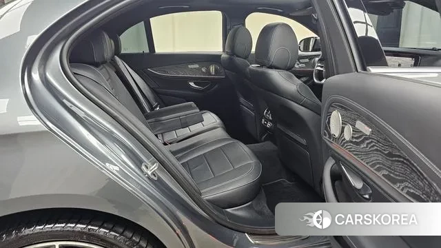 Mercedes-Benz E-Class W213 2022 Серый из Кореи, фото 3